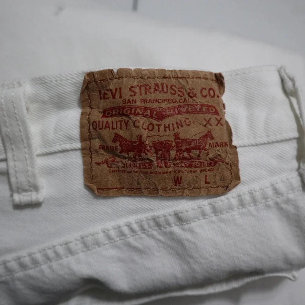 Levis small holes